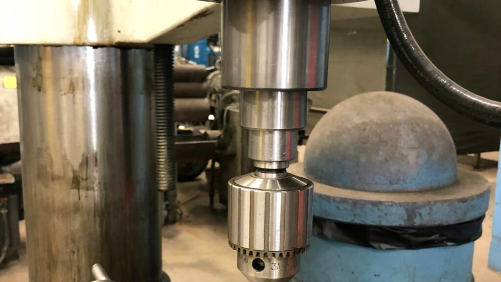 Portabrocas de un taladro de columna